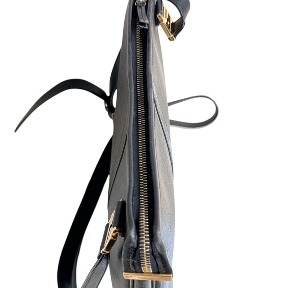 Authentic Vintage Fendi Zucchino Crossbody Shoulder Bag – Black/Grey FF Logo - Picture 9 of 16